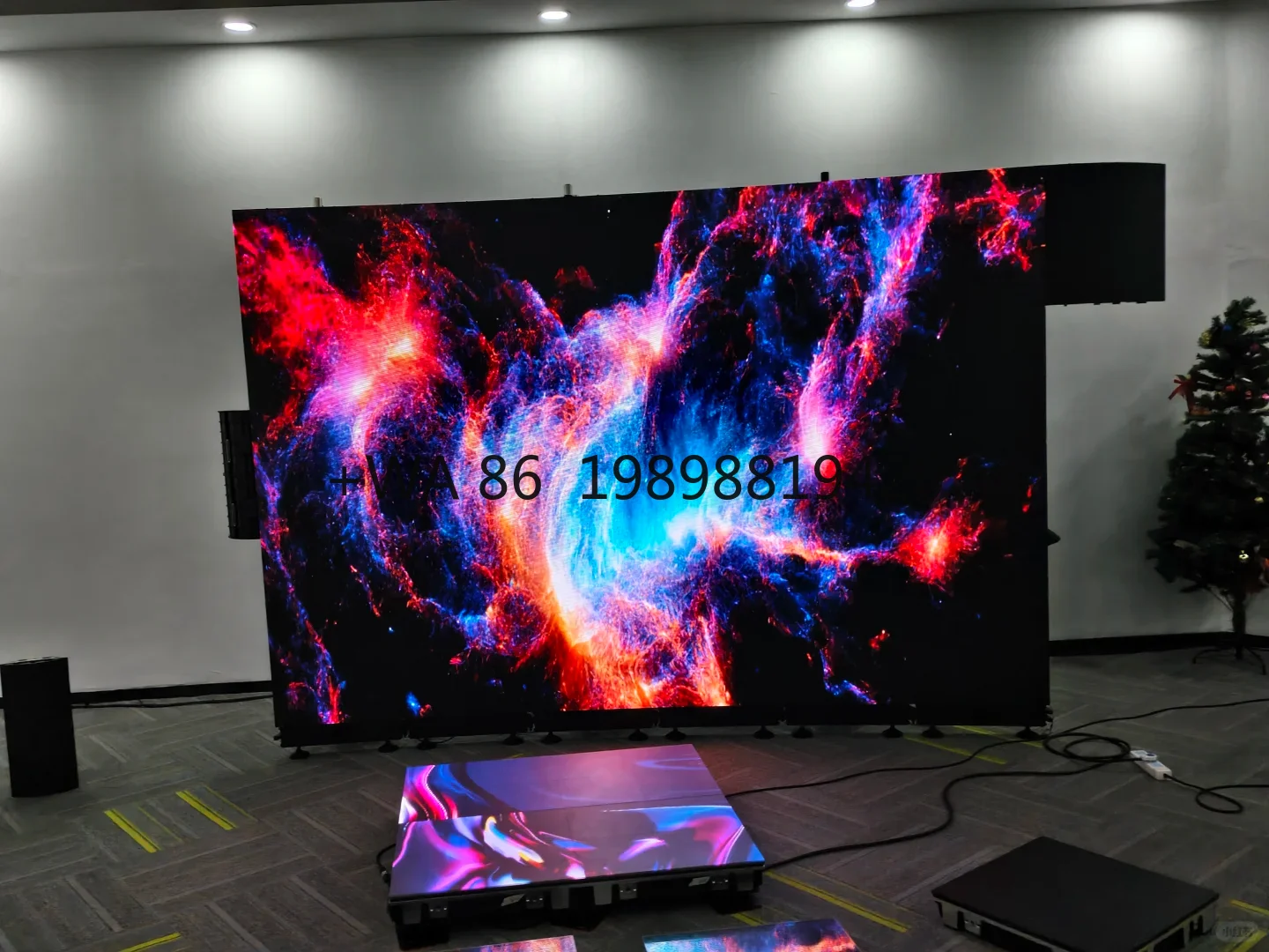 High Quality P2.5 Indoor LED Display Screen for Concert Stage Rental Pixel with  Function for Exhibition Halls