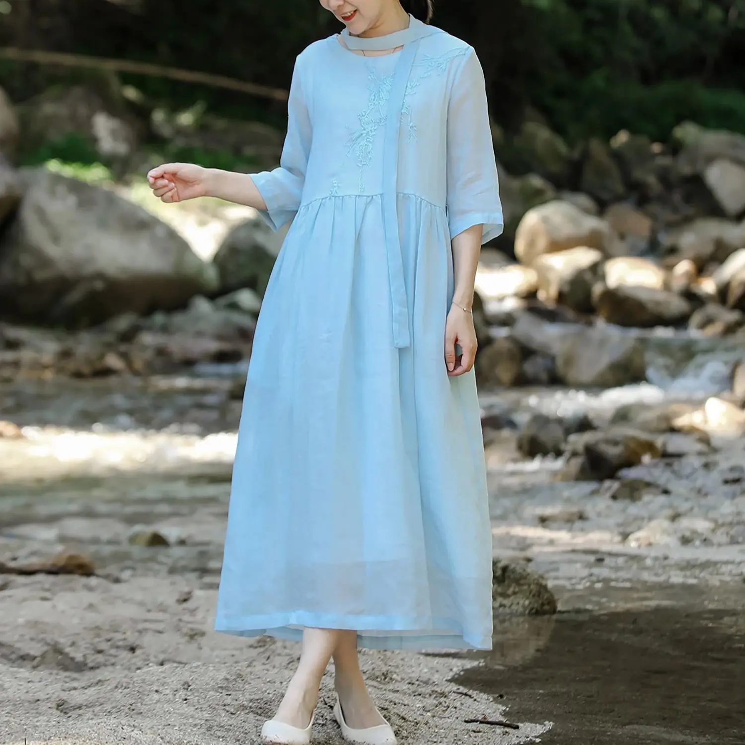 

LZJN Summer High-End Embroidered Ramie Round-Neck Elegant Solid-Color Midi Dress with Belted Waist and Mid-Length Sleeves