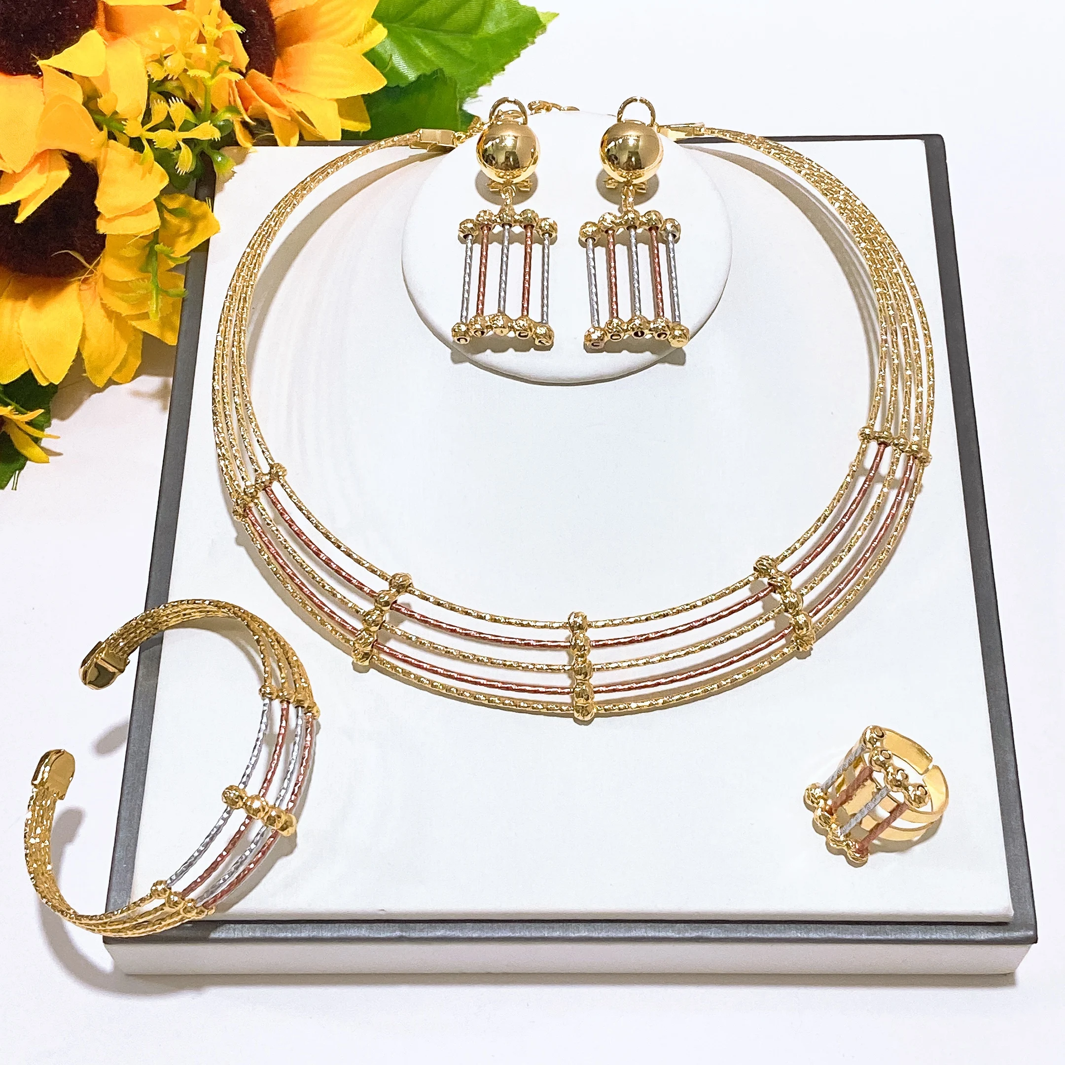 Fashion Women's Jewelry Set Hot Selling Brazilian Gold Colour Big Jeweller