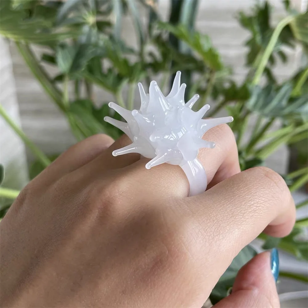 Exquisite Western Style Exaggerated Handmade Acrylic Sea Urchin Ring Quirky Resin Sun Ring Ins Style Ocean Ball Sea Urchin Ring