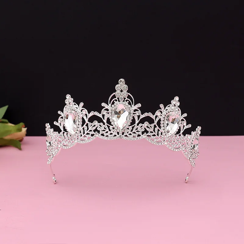 European and American Colored Rhinestone Bridal Crown Retro Style Gold Wedding Dress with Alloy Crown Headpiece Design