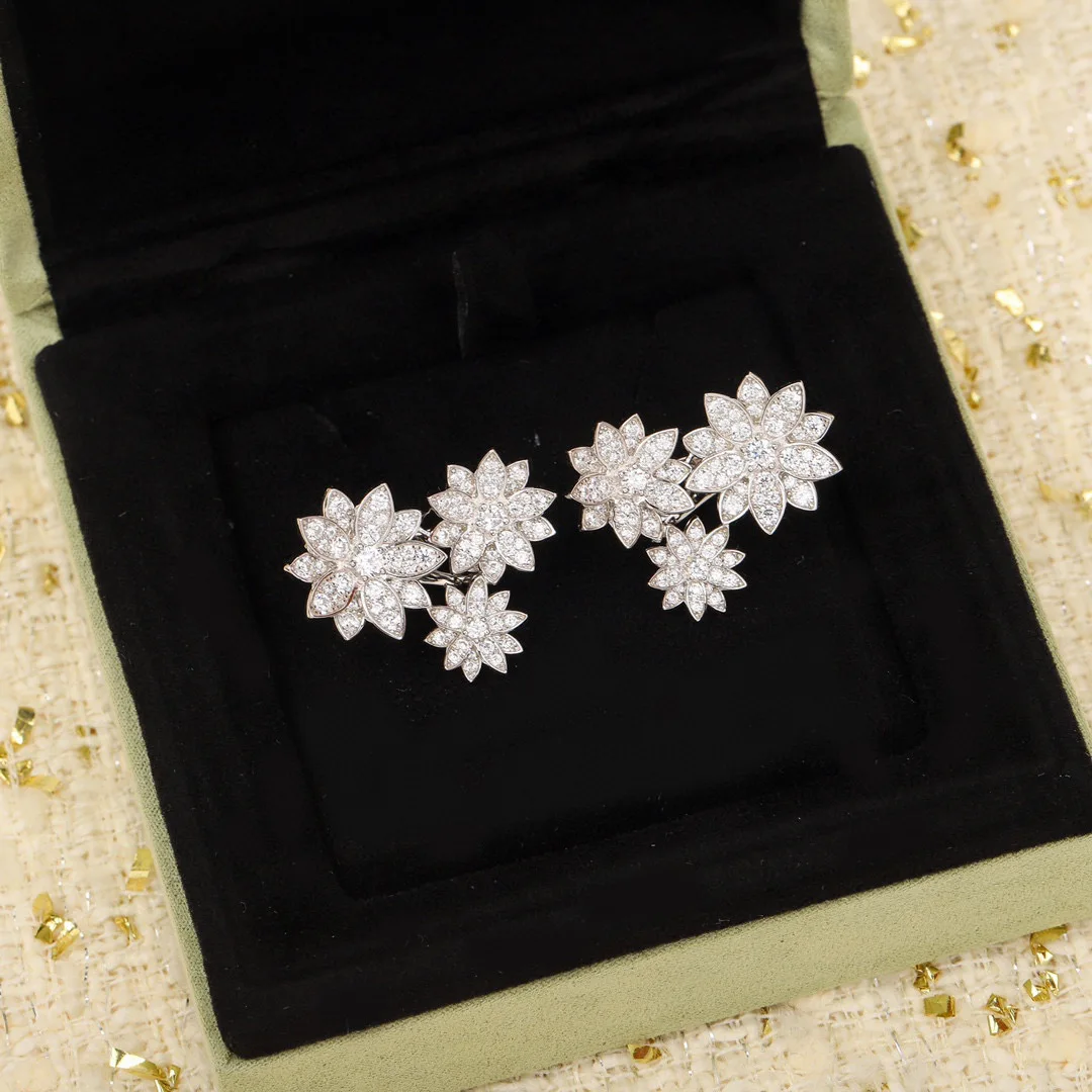 2022 Pure 925 Sterling Silver Jewelry For Women Beach Earrings  Heart Lotus Clover Happy Move Diamond Design Luxury  Brand