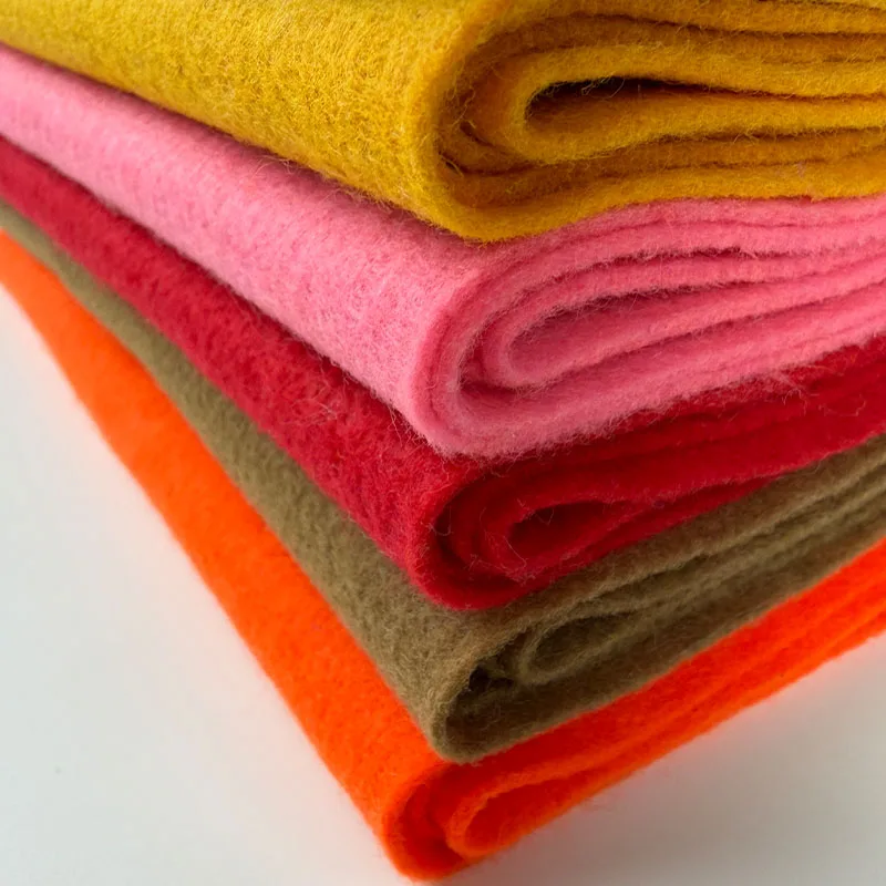 0.5 Yard Solid Color Felt Fabric, Non-Woven Fabric, Fabric for Handmade Sewing, 1.4mm Thick Soft Fabric, Available in Various Colors, Suitable for DIY Crafts, Sewing, Plush Toys, Kindergarten Art Classes, Patchwork, Weddings, Home Decoration, and Other Craft Materials, Christmas, and Day of the Dead Decorations