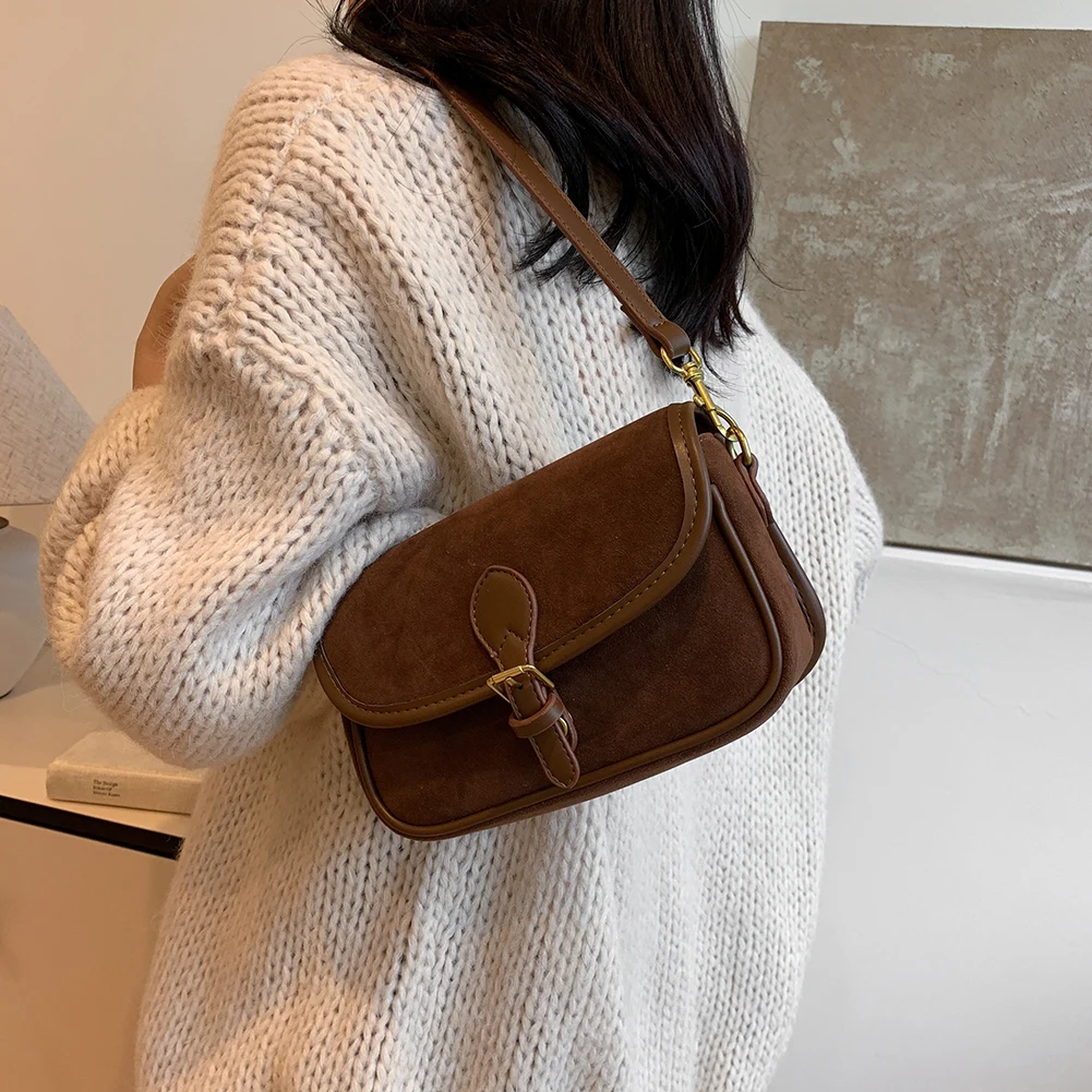 

2024 New Fashion Luxury Designer Bags for Women Solid Buckle Shoulder Bags Ladies Vintage Suede Underarm Bags