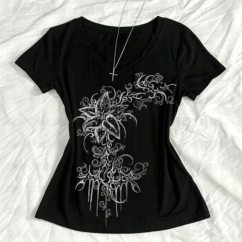 American Street Hottie T-shirt Vintage V-neck Tshirt 2000s Y2K Aesthetic Graphic Printed Tees Women's Punk Chic Tops Ropa Mujer