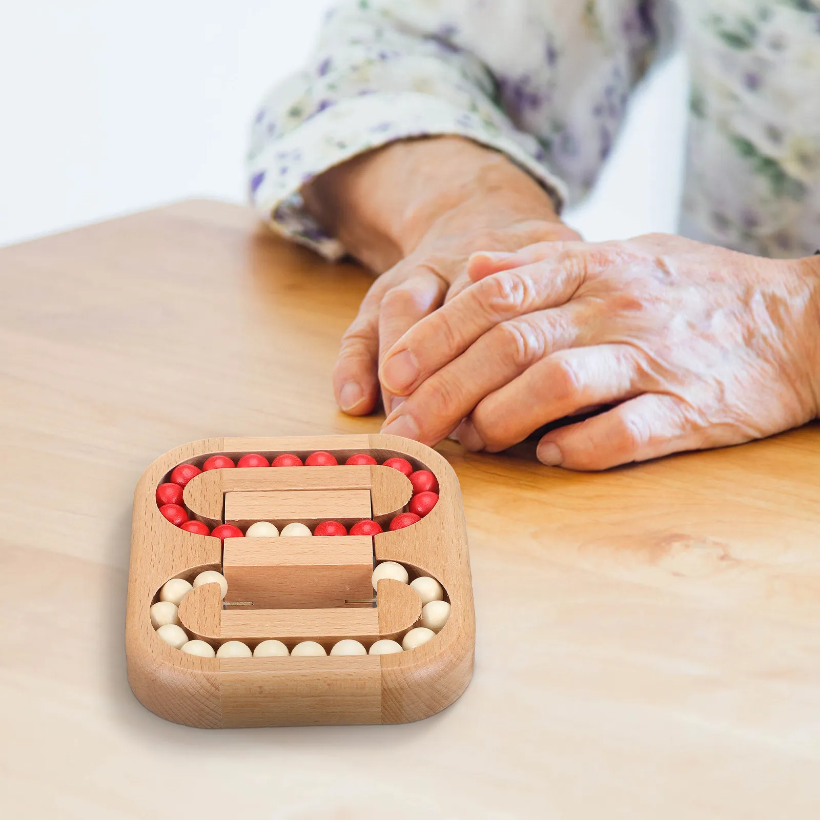 Wooden Rolling Bead Maze Toy – Interactive Sensory Fidget Puzzle for Anxiety Relief & Hand Coordination Practice