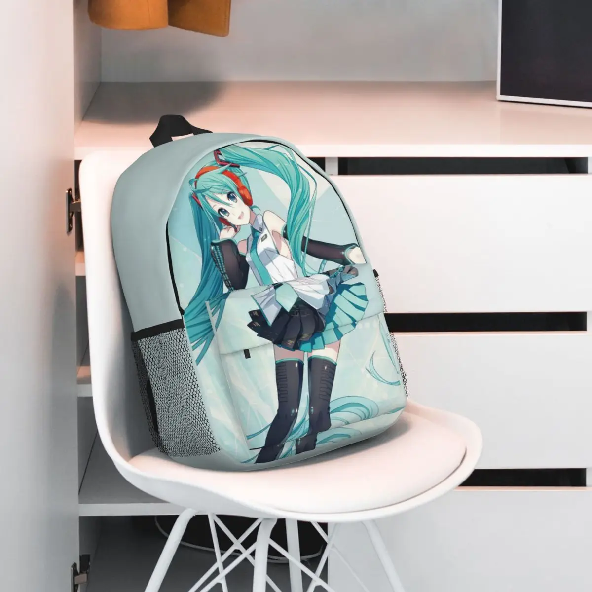 Hatsune Miku Durable 15-Inch Backpack - Ergonomic Lightweight Design for Comfort and Convenience