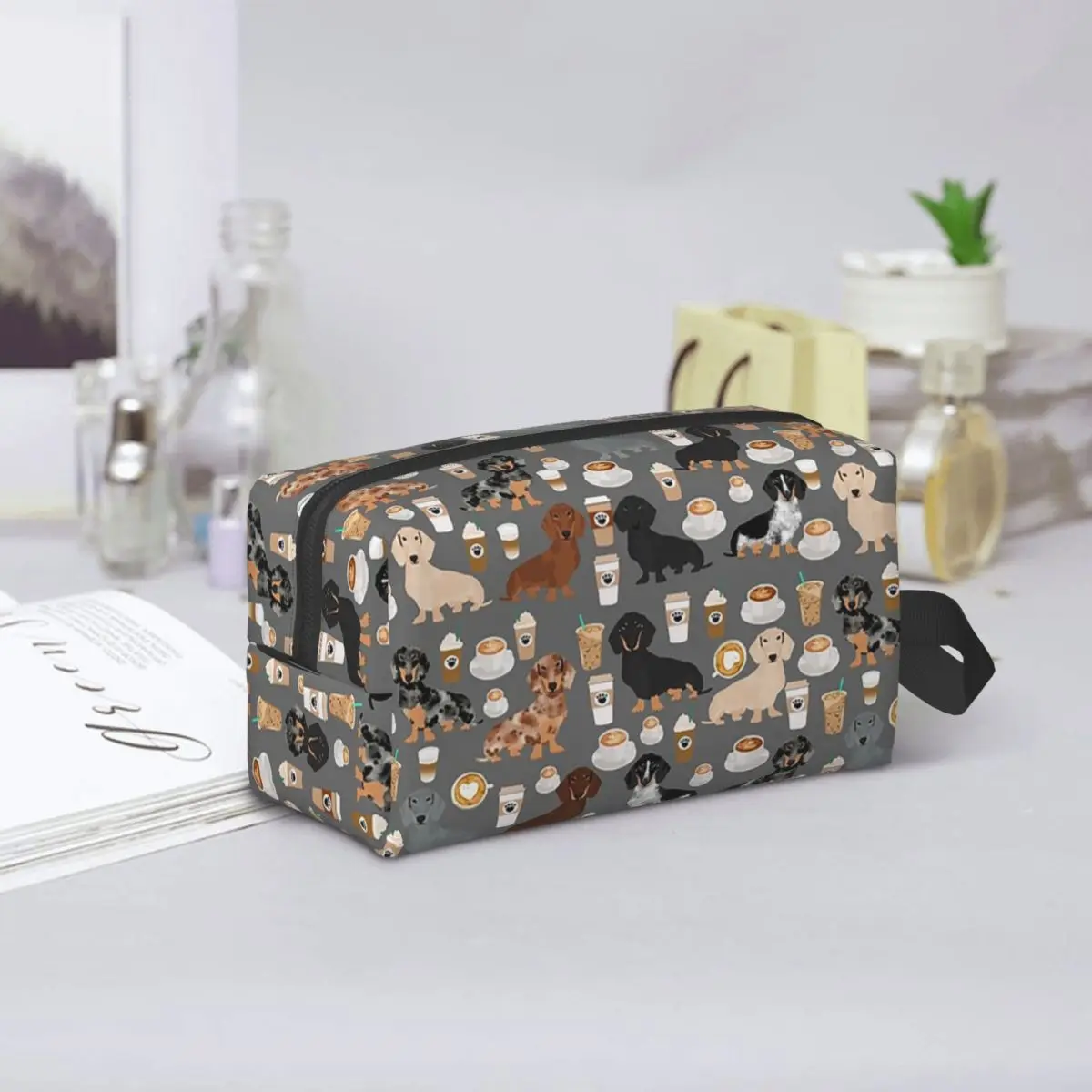 Dachshund Dogs Coffee Makeup Bag Cosmetic Organizer Storage Dopp Kit Toiletry Cosmetic Bag for Women Beauty Travel Pencil Case