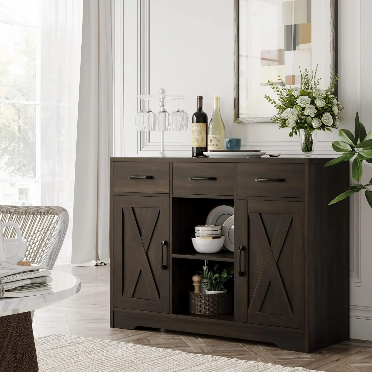 Buffet Storage Cabinet com portas de celeiro, Modern Farmhouse Sideboard, gavetas e prateleiras