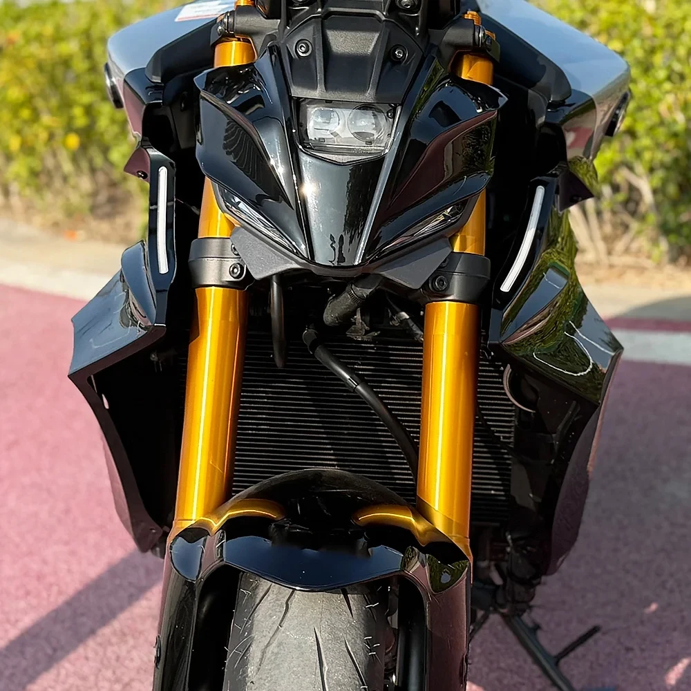 Motorcycle Accessories Radiator Side Panel Protector Cover Fairing With Turn Signals For Yamaha MT09 MT-09 MT 09 SP 2024 2025