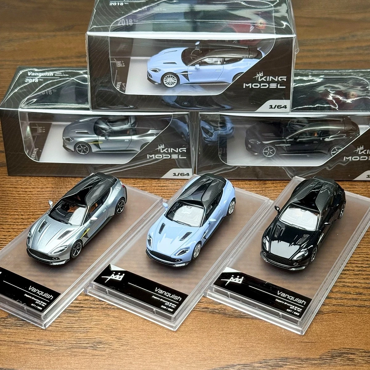 

Модель автомобиля King 1:64 Vanquish Zagato Dieacst