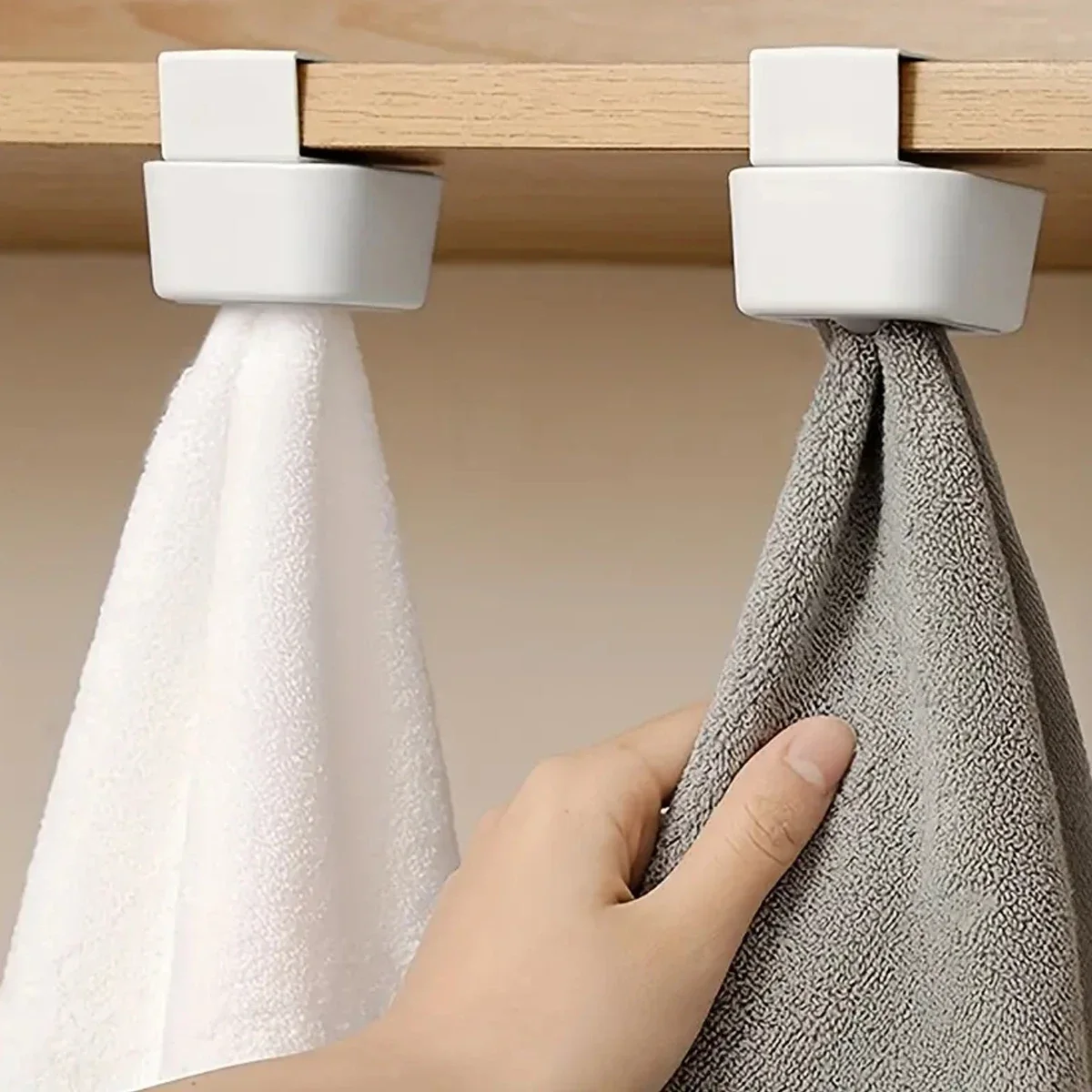 1pc Punch Free Towel Plug Holder Bathroom Organizer Rack Towels Storage Wash Cloth Clip Bathroom Accessories Kitchen Accessories