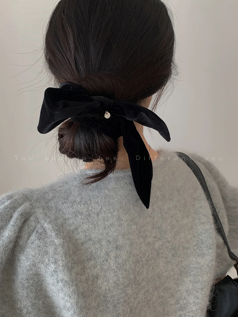 Korean Black Velvet Bow Scrunchie - 2024 New High-End Hair Accessory, Elegant and Stylish.