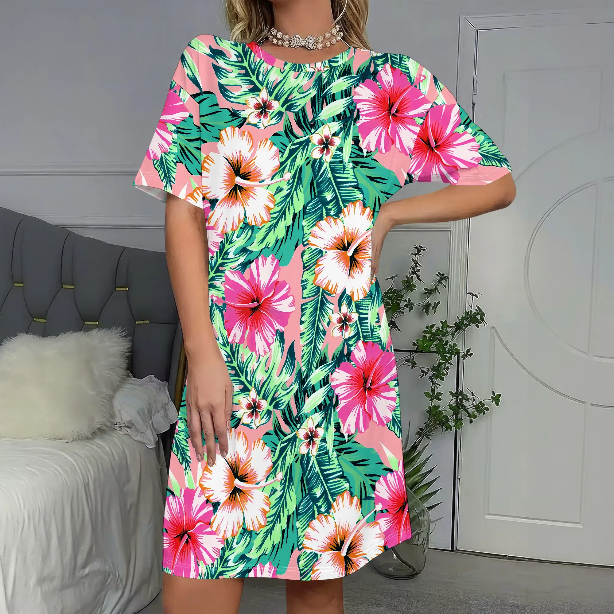 

Hibiscus Print Short Sleeve Dress, Tropical Floral Pattern, Summer Vacation Wear, Beach Party Outfit, S-2XL