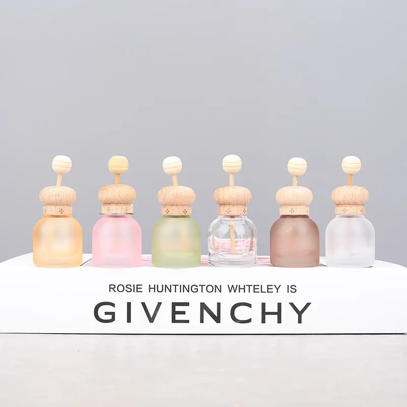 Bottiglia di profumo da 10 ml in vetro con coperchio in legno Deodorante per auto Ornamento Bottiglia vuota per styling auto per diffusore di oli essenziali