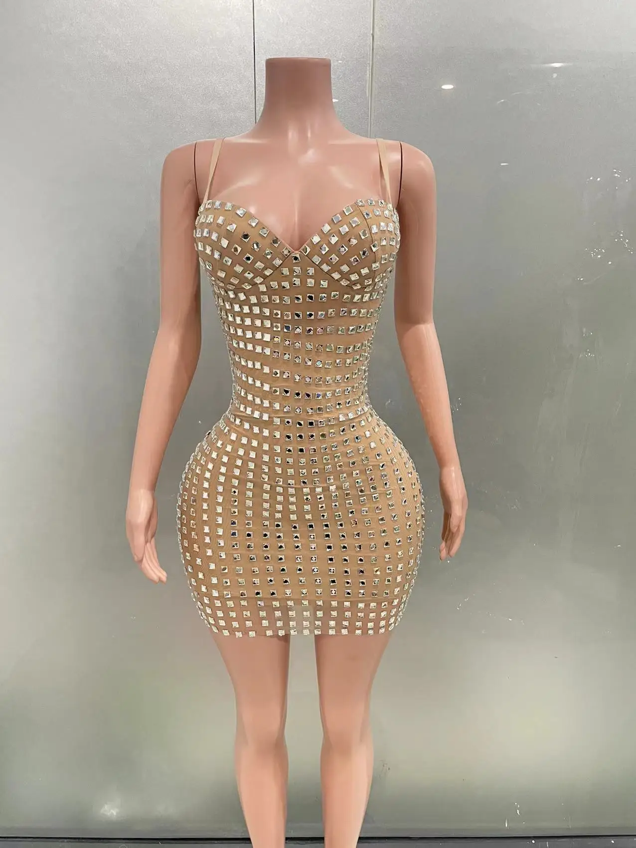 STOCK Women Fashion Beige Nude Crystals Mesh Mini Dress Luxury Sexy Stage Wear Birthday Party Nightclub Performance Costume 2024