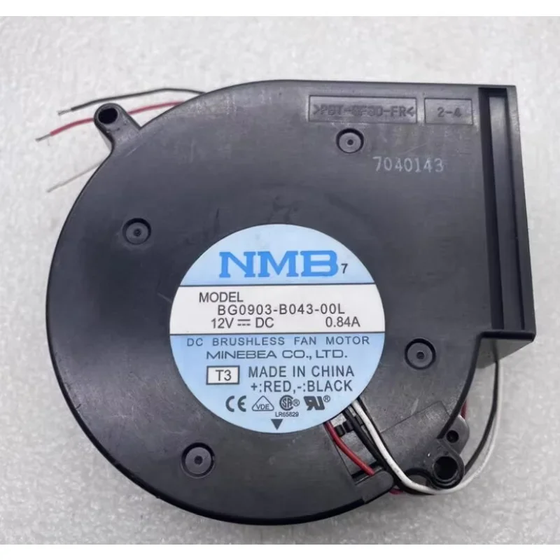 

NMB BG0903-B043-00L DC 12V 0.84A 97x94x33mm 3-Wire Server Cooling Fan
