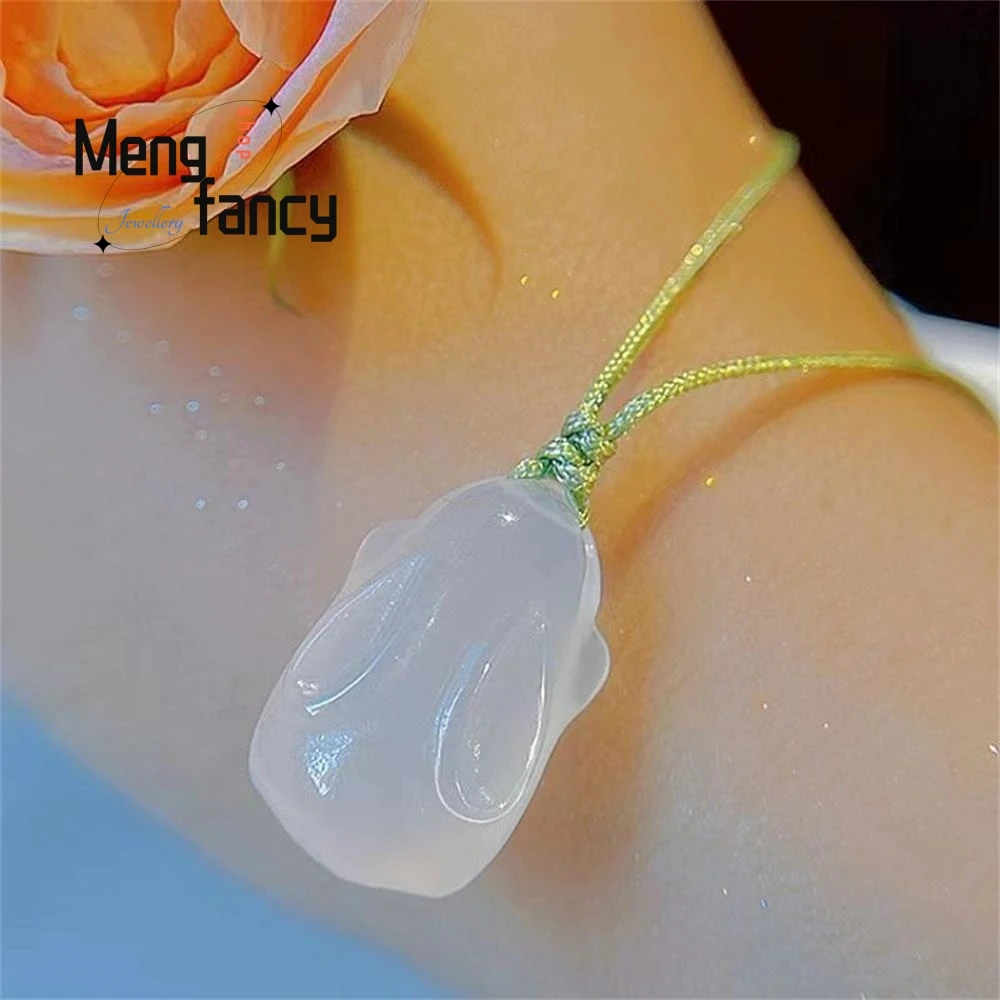 Natural Ice-grade Agate Chalcedony Three-dimensional Bunny Exquisite Elegant Simple High-grade Pendant Luxury Fashion Jewelry