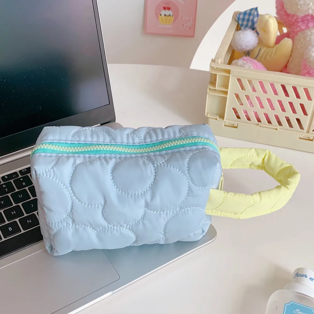 Nuova borsa da toilette per trucco in tessuto Ins per donna organizzatore cosmetico per caramelle custodia per trucco da polso carina astuccio