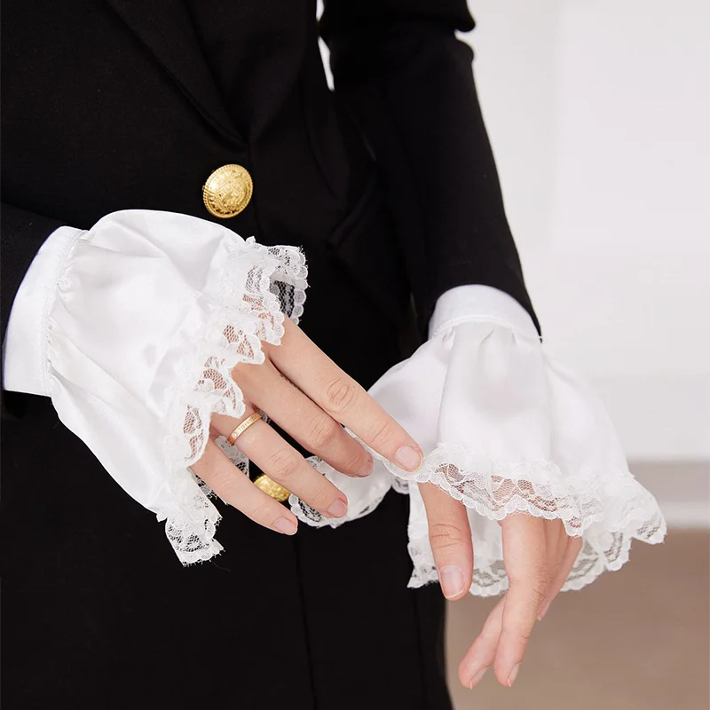 

Elegant Detachable Ruffled Fake Cuffs Female Sweater Shirt Wrist Horn Sleeves Dress Decorative Accessory