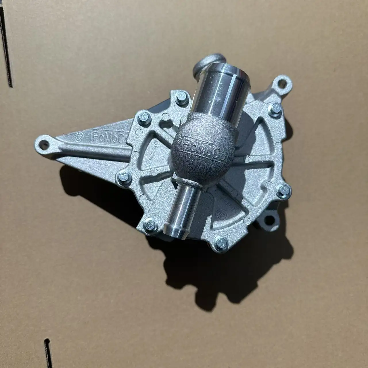 

New WATER PUMP FOR JAGUAR XJ X350 X351 XF X250 STYPE X200 3.0L V6 PETROL C2C38862 XR858919