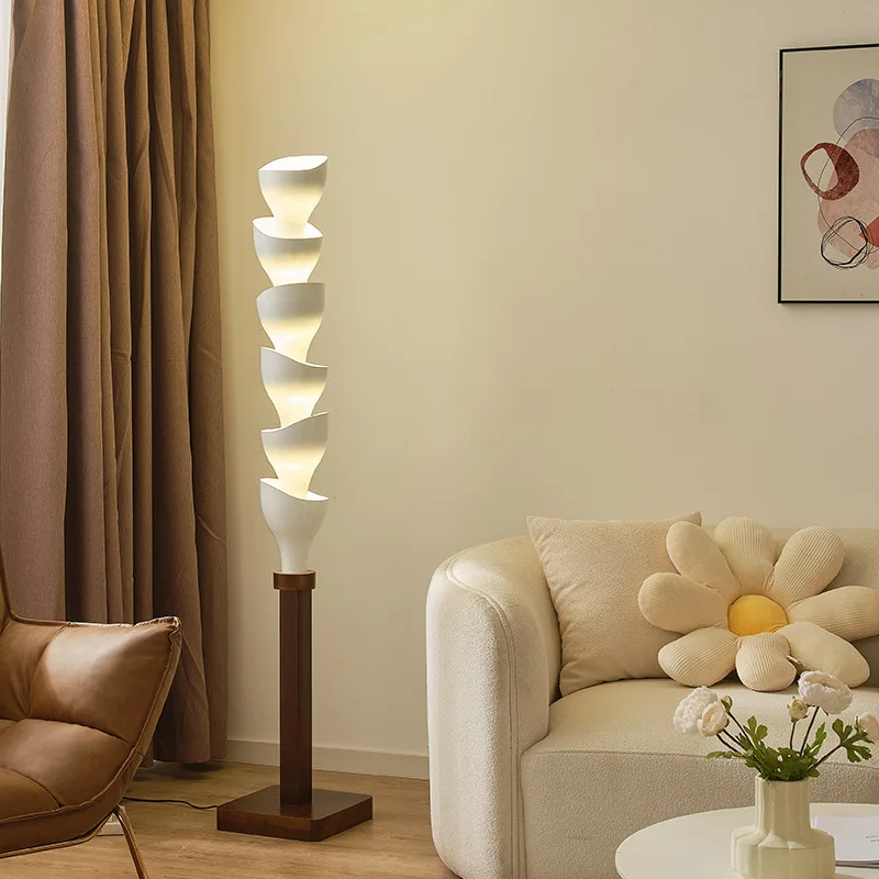 Italian Designer Modern Floor Lamp Fashionable and Creative Floor Light Living Room Study Sofa Side Floor Lamp