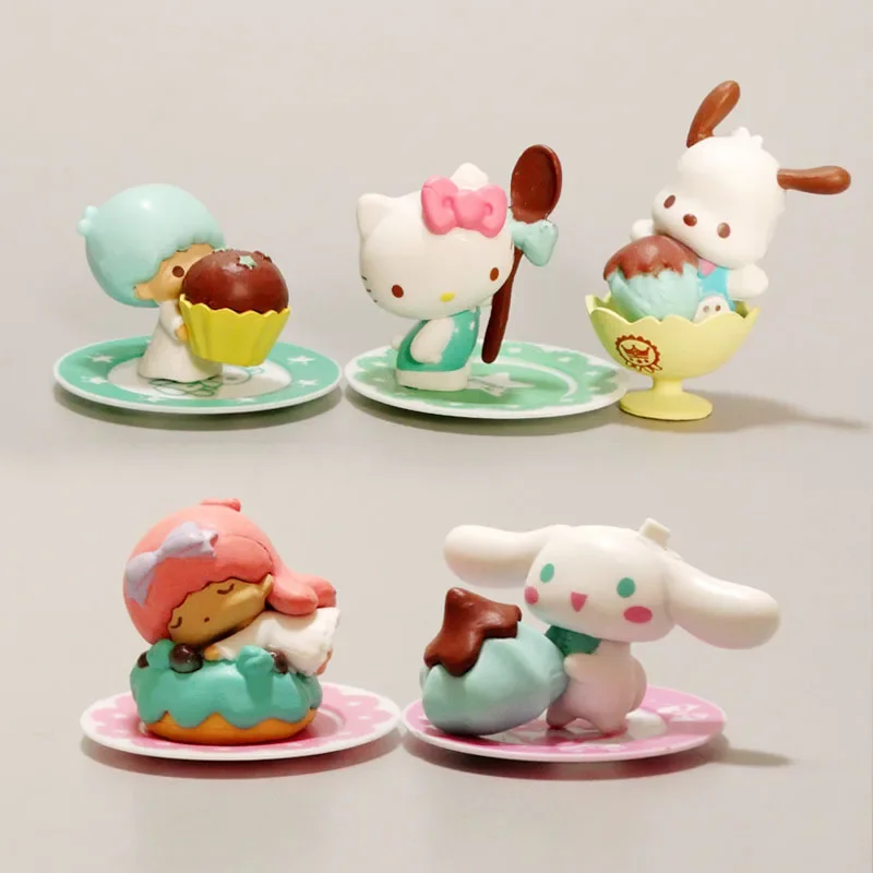 5 uds Sanrio muñecas de dibujos animados Hello Kitty juguetes Kawaii para niños Cinnamoroll Pochacco figura de Anime decoración de pasteles lindo adorno de escritorio