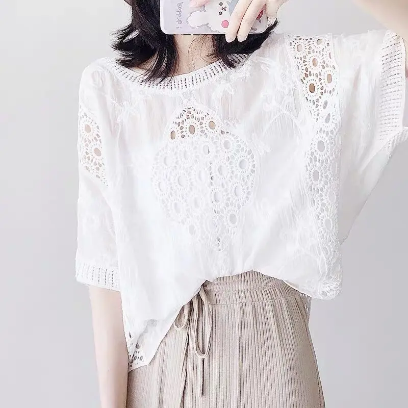 Women's Summer New Top Solid Sexy Round Neck Hollow Lace Short Sleeve Shirt Fashion Splice Plus Size Blouse Loose Tops Z122 view 3