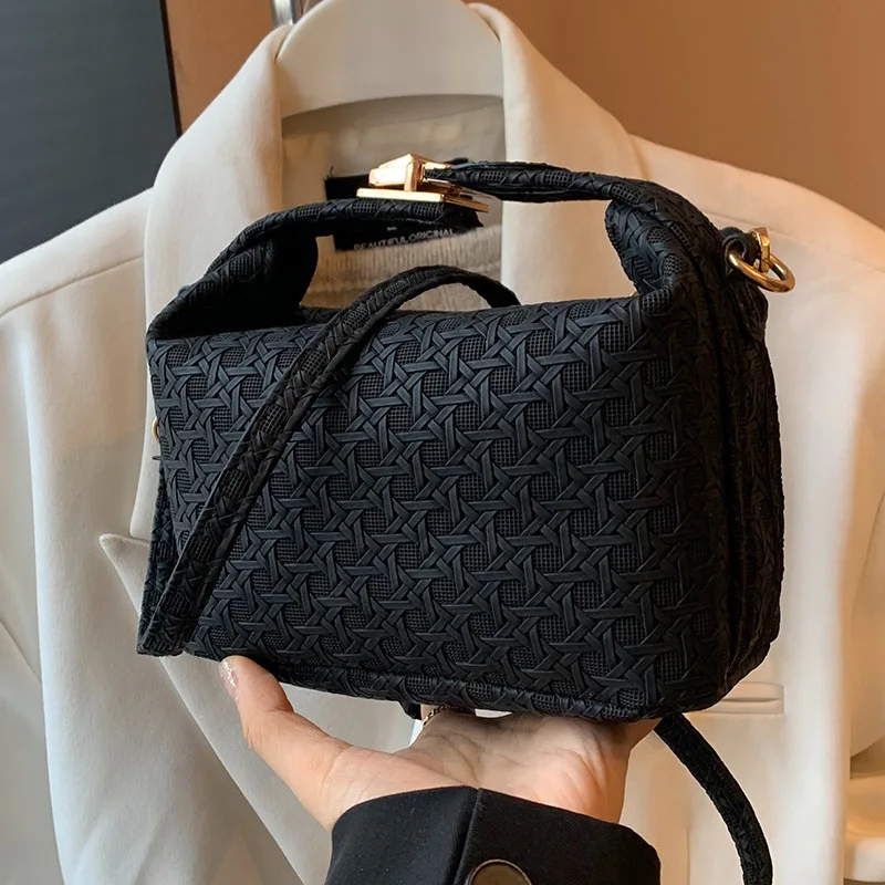 حقيبة ذات نسيج متخصص متطور، حقيبة يد نسائية منسوجة جديدة، حقيبة كروس نسائية أنيقة متعددة الاستخدامات بكتف واحد