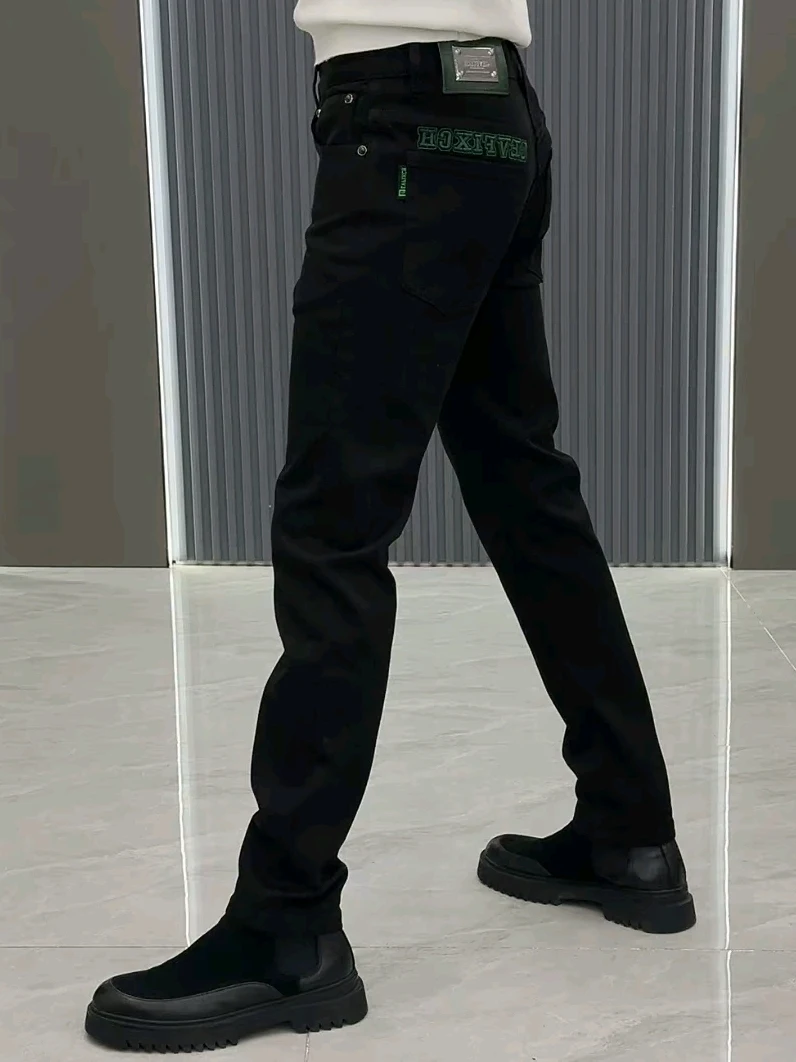 

Высококачественные модные мужские джинсы: универсальные, легкие, премиальные на ощупь, идеально подходят для осени и зимы. Новинка.