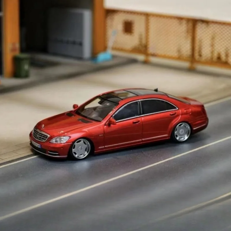 Street Weapon 1/64 Mercedes-Benz S-Class W221 S600L alloy car model