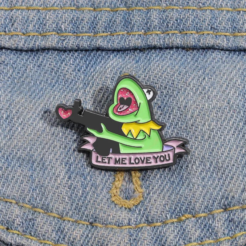 Sniper Frog Enamel Pins Let Me Love You Brooches Lapel Badges Shining Heart Animal Jewelry for Clothes Backpack Jewelry Gift