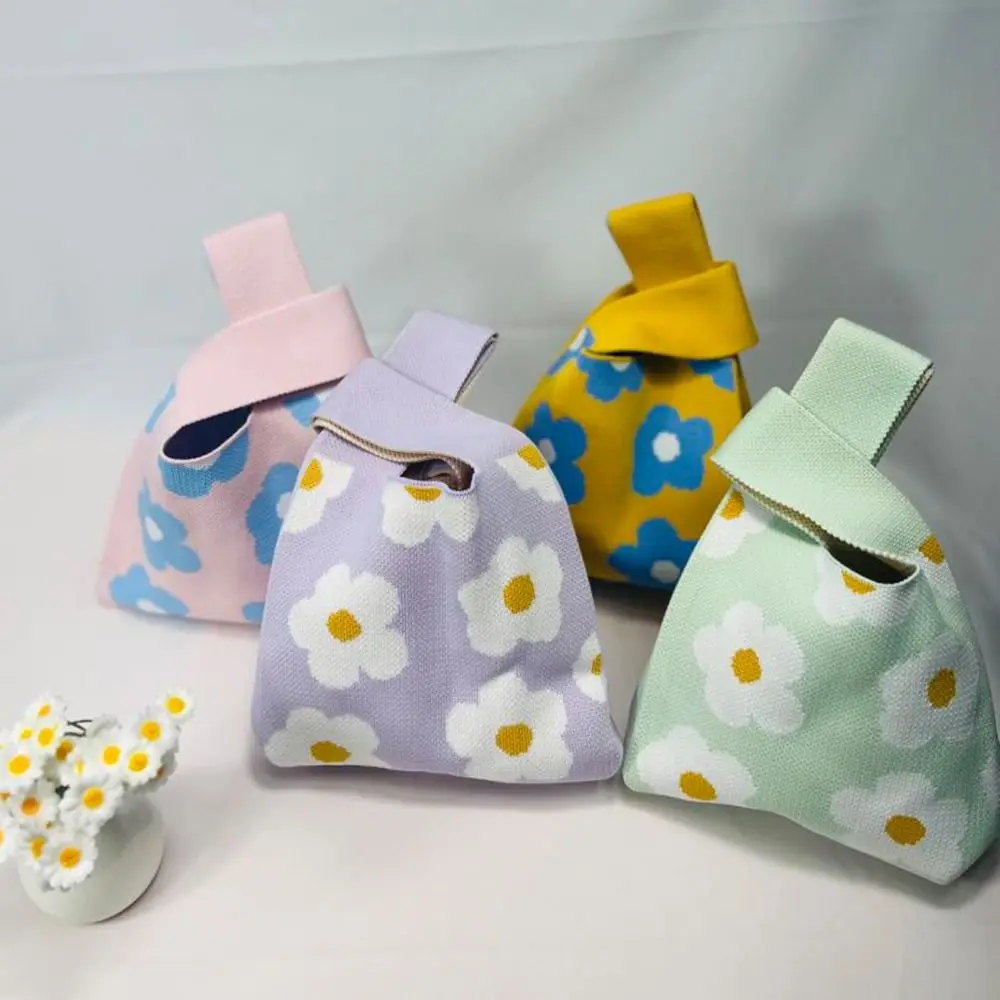 

Fashion Flower Embroidery Knitted Handbag Women Mini Knot Wrist Bag Casual Tote Bag Student Handmade Shopping Bags