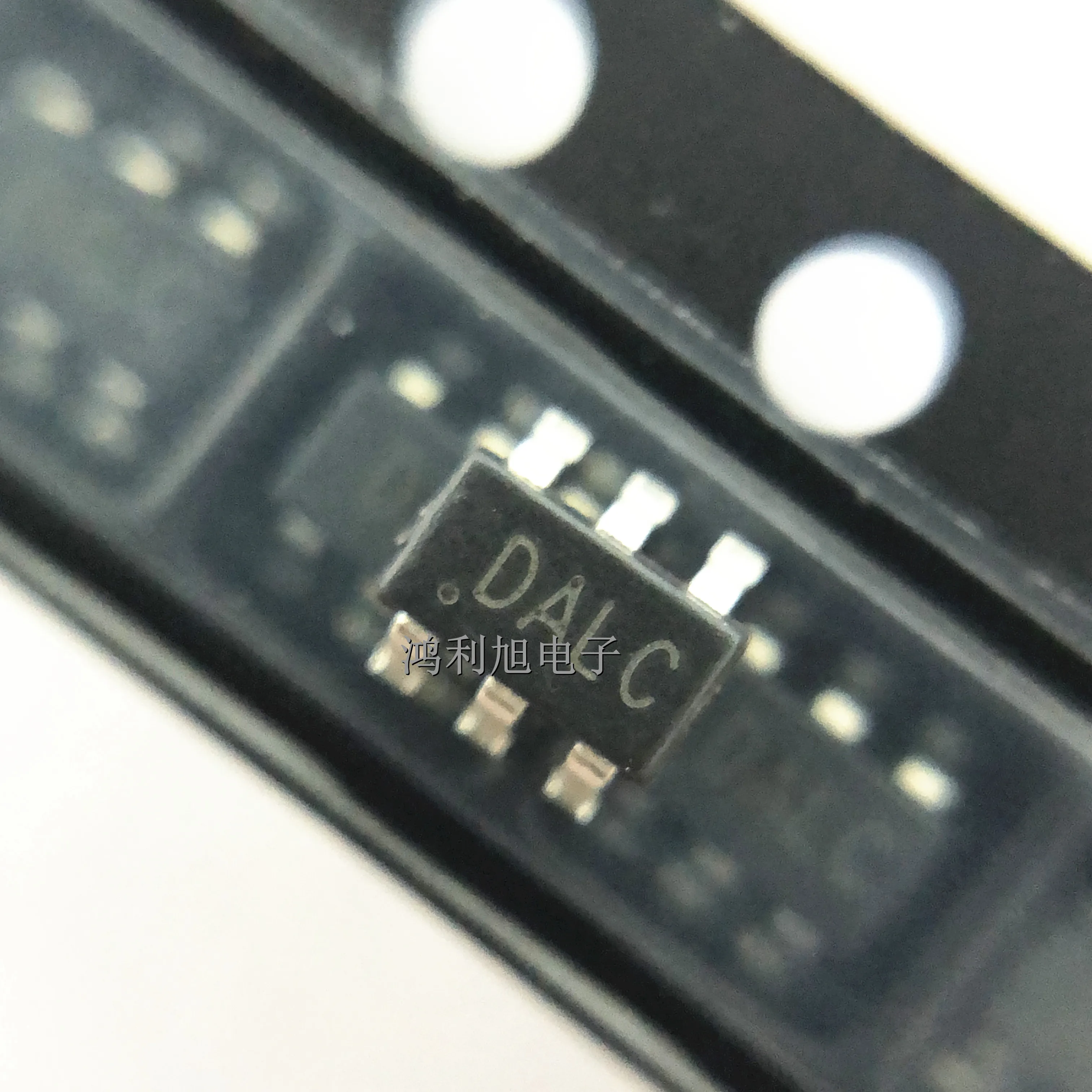 

10PCS/Lot DALC208SC6 MARKING: DALC ESD Suppressor Diode Diode Array Uni-Dir 9V 6-Pin SOT-23 T/R