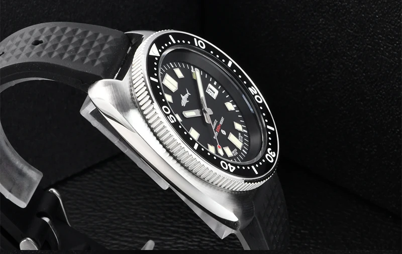 HEIMDALLR Retro Herren-Taucheruhr Stahl/Gummiarmband 20Bar Wasserdicht C3 Leuchtende Keramik-Lünette Saphirglas 2115 Quarz-Uhrwerk – Detail 10
