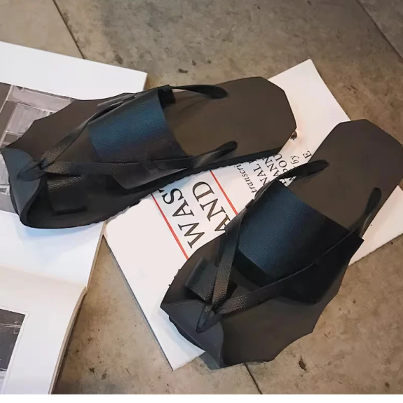 

Мужские черные шлепанцы с Т-образным ремешком, нескользящие, 2026, повседневные летние пляжные сандалии, удобная обувь для активного отдыха, без застежек