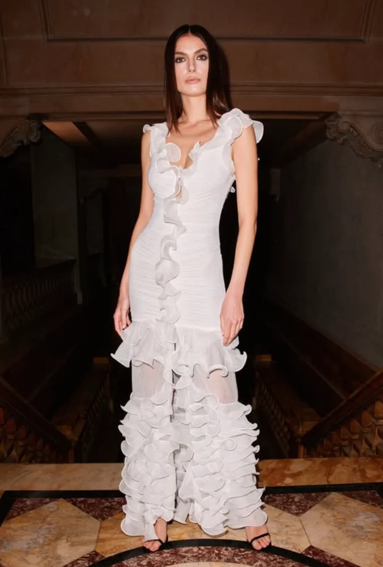 High Couture Prom Dresses Sheer V Neck Custom Made Evening Gowns Sleeveless New White Maxi Dress Wemen Ruffled Transparent