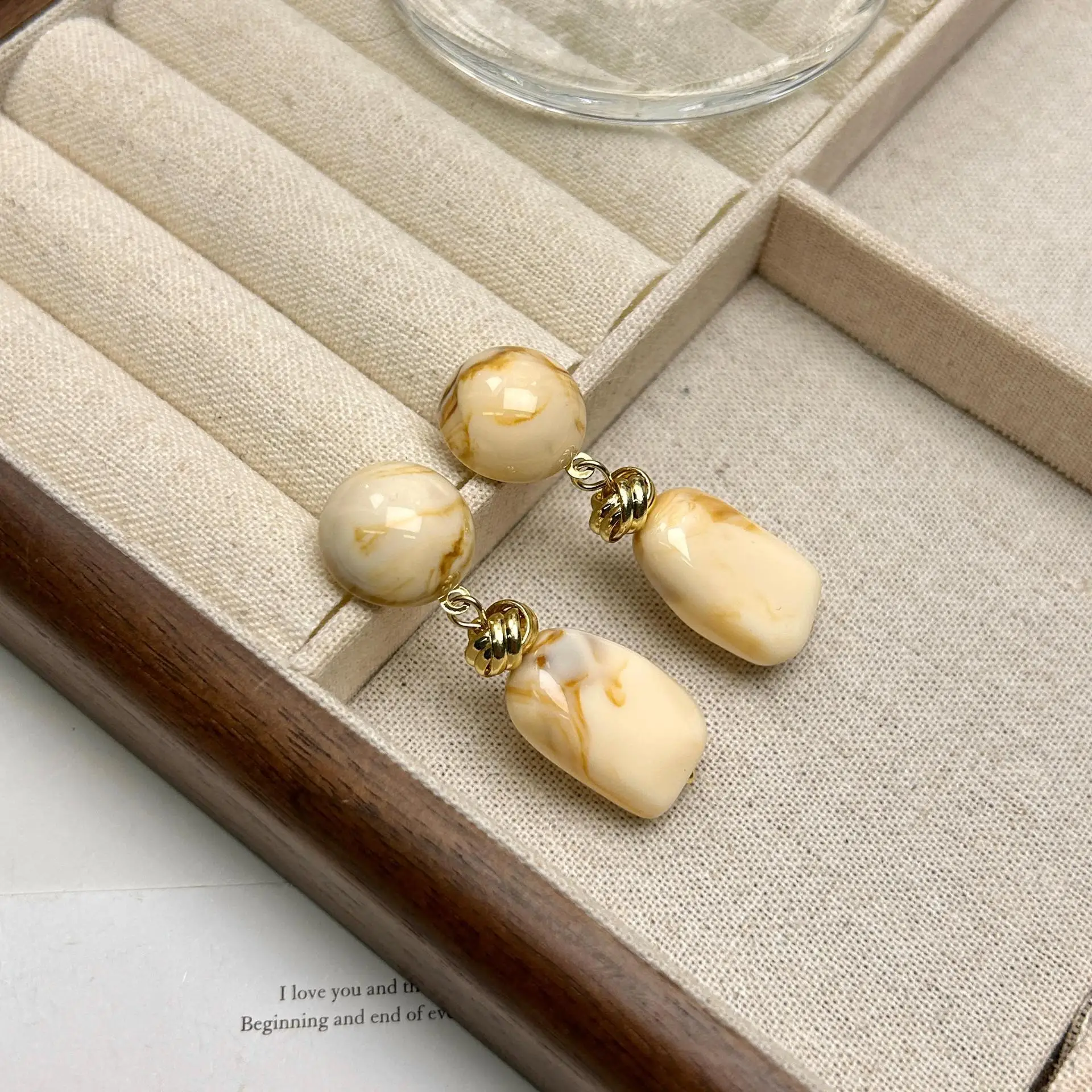 Cream Almond French Retro Acrylic Long Earrings Light Luxury Fashion Women's Earrings Holiday Party Girls Jewelry Gifts