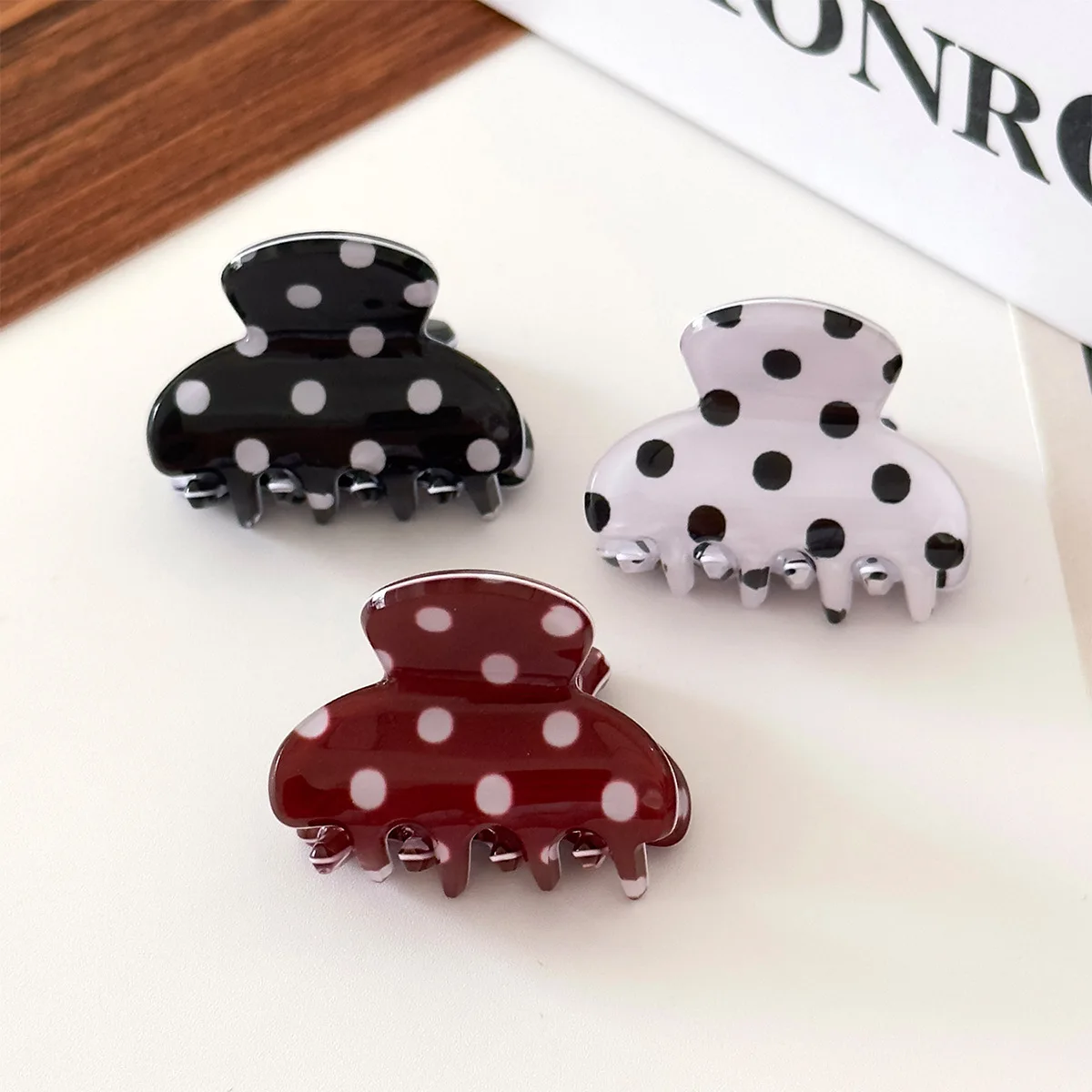 

Мини-заколка для волос в горошек, маленькие ацетатные зажимы для женщин, для боковых прядей и причесок с частичной укладкой, нескользящая модная заколка-зажим