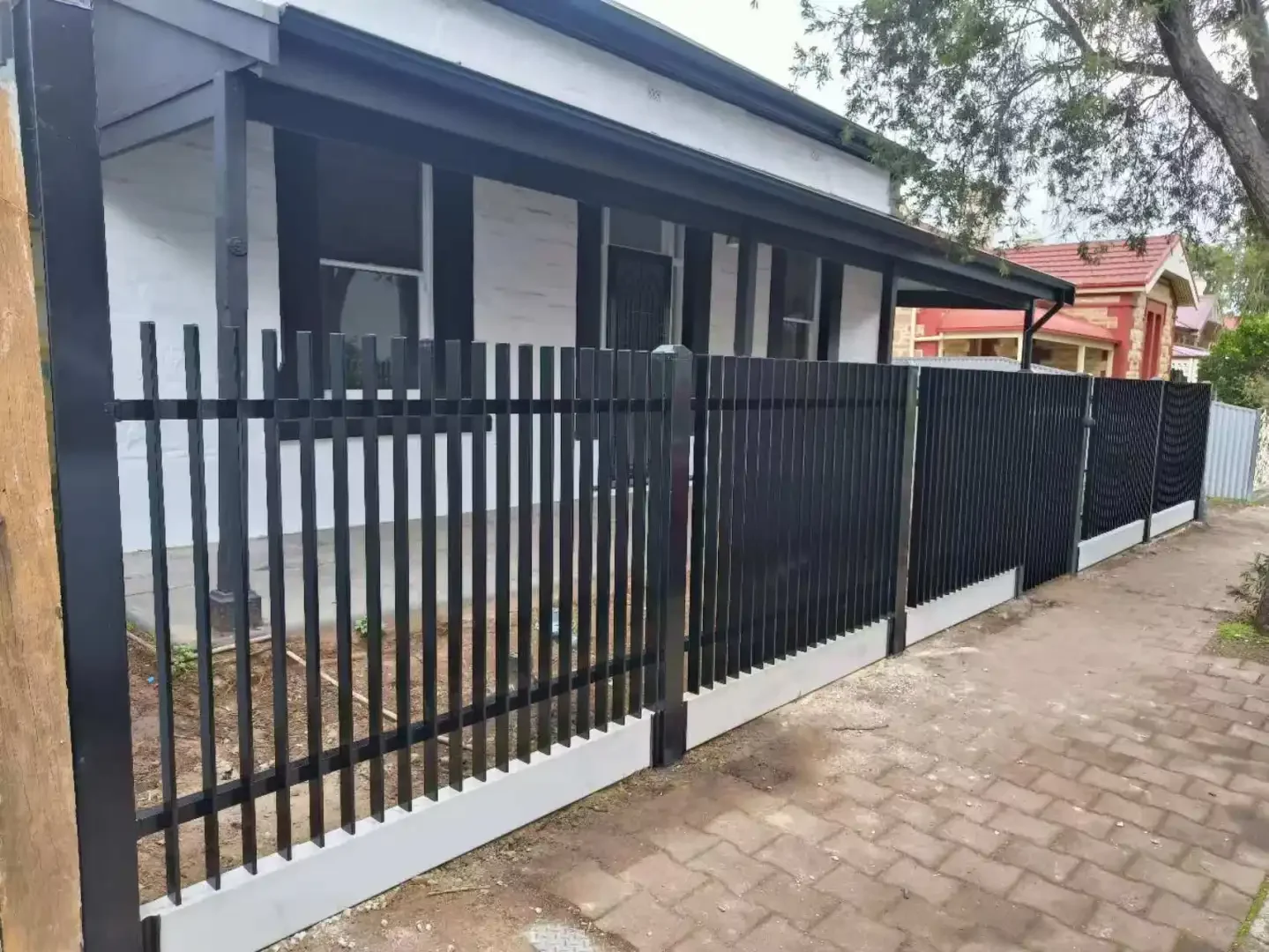 Black Vertical Blade Fence Panel Aluminum Blade Fence Panels Outdoor Garden Aluminium Batten Fence