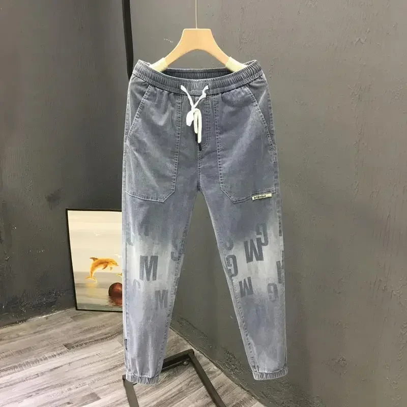 Calça de vaqueiro azul claro masculina, calça jeans lavada de algodão, Kpop, moda coreana, tamanho grande, estampada, verão