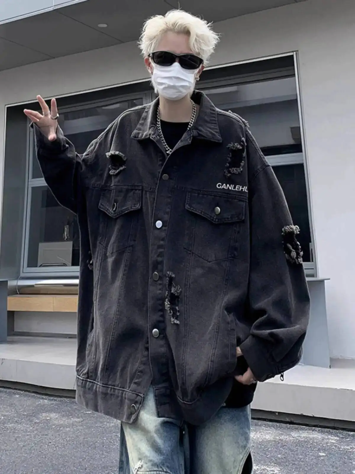 Men's Distressed Denim Jacket Spring Autumn Vintage Loose Denim Coat Streetwear Fashionable Worn Cool Cargo Coat