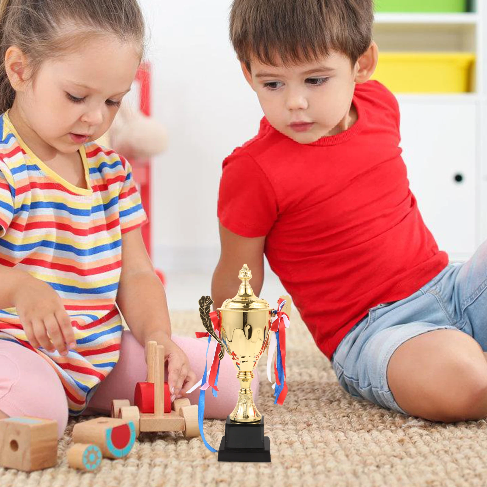

Golden Trophies Small Plastic Award for Competitions Party Game Prizes Winning Gifts Child Education Sports Cup