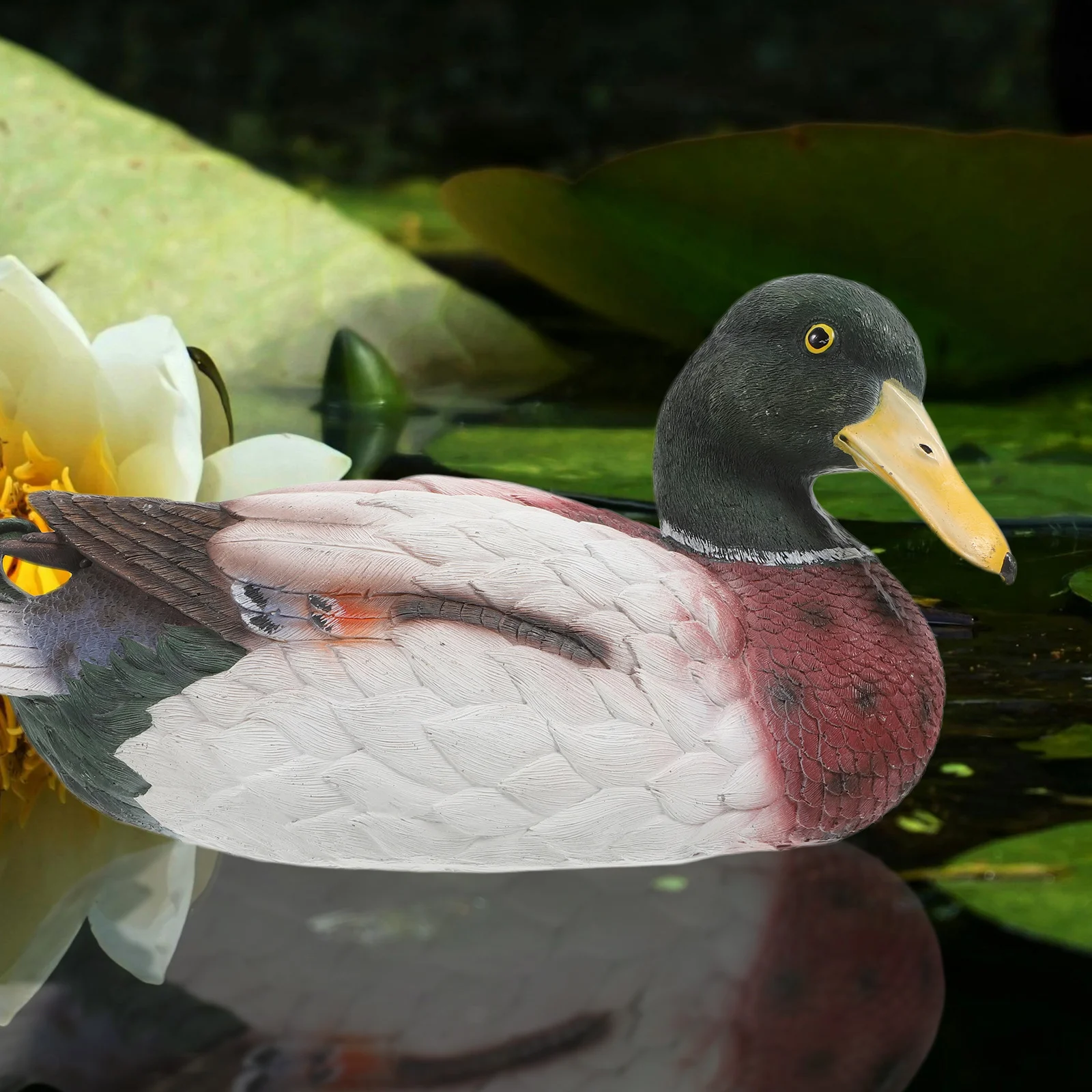 

Floating Pond Duck Resin Statue Realistic Garden Lawn Decor Water Floating Animal Ornament Outdoor Garden Small Animal Statue