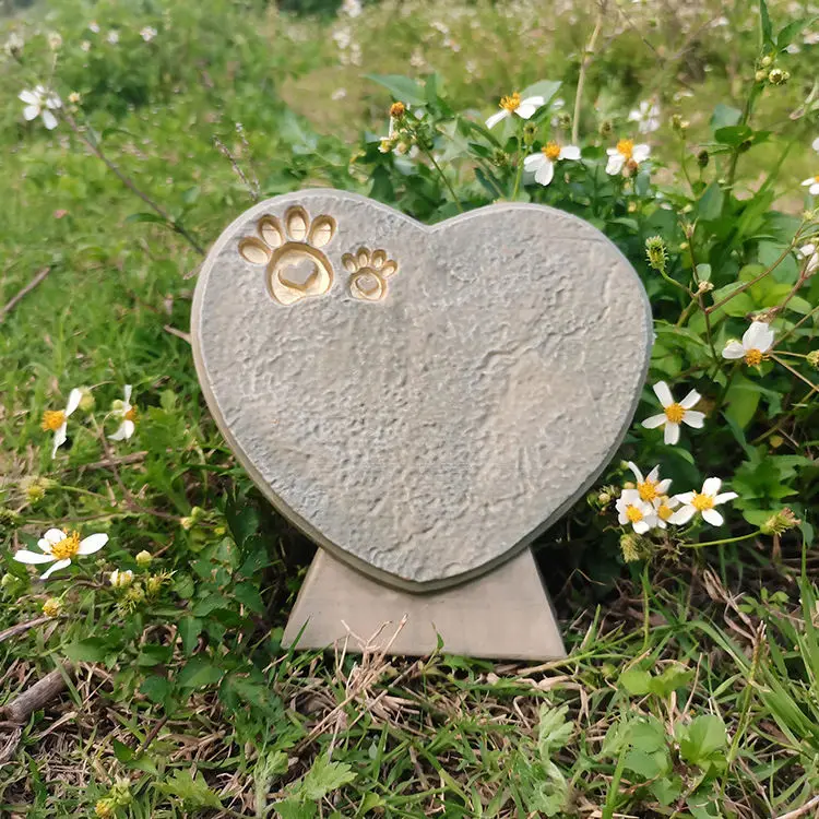 New Chinese heart-shaped animal laser lettering decoration outdoor ornament resin craft pastoral puppy pet tombstone