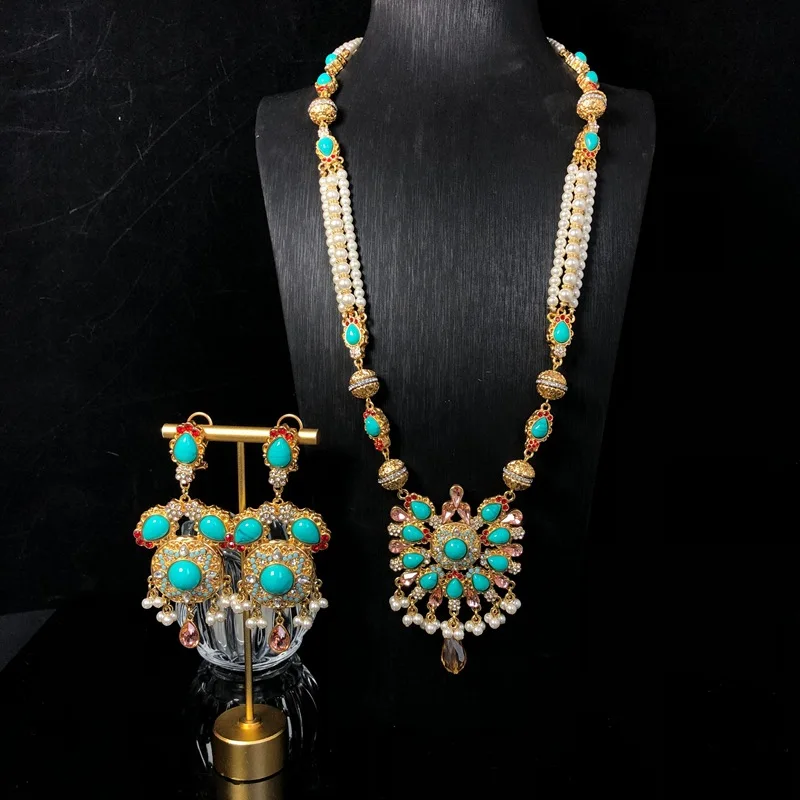 Vintage Zircon Jewelry Set for Women 2026 European And American High-End Light Luxury Earrings And Necklace Combo