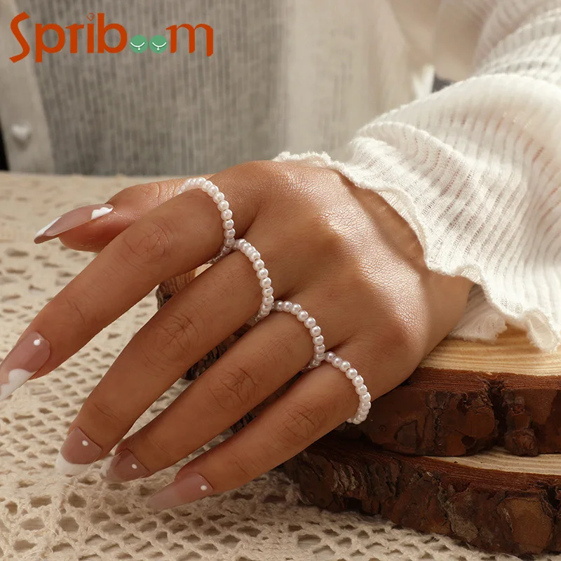 4Pcs Imitation Pearls Rings Set for Women Boho Red Blue Beaded Knuckle Ring Star Moon Pendant Open Vintage Jewelry Aesthetic