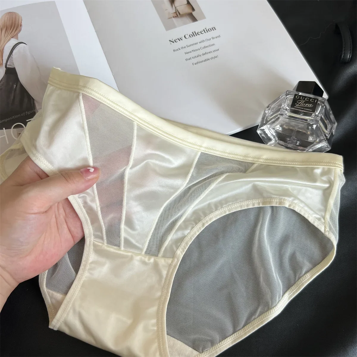 Advanced French Satin~Apricot Ice Silk Seamless Lace Solid Color Mid Low Rise Triangle Underwear