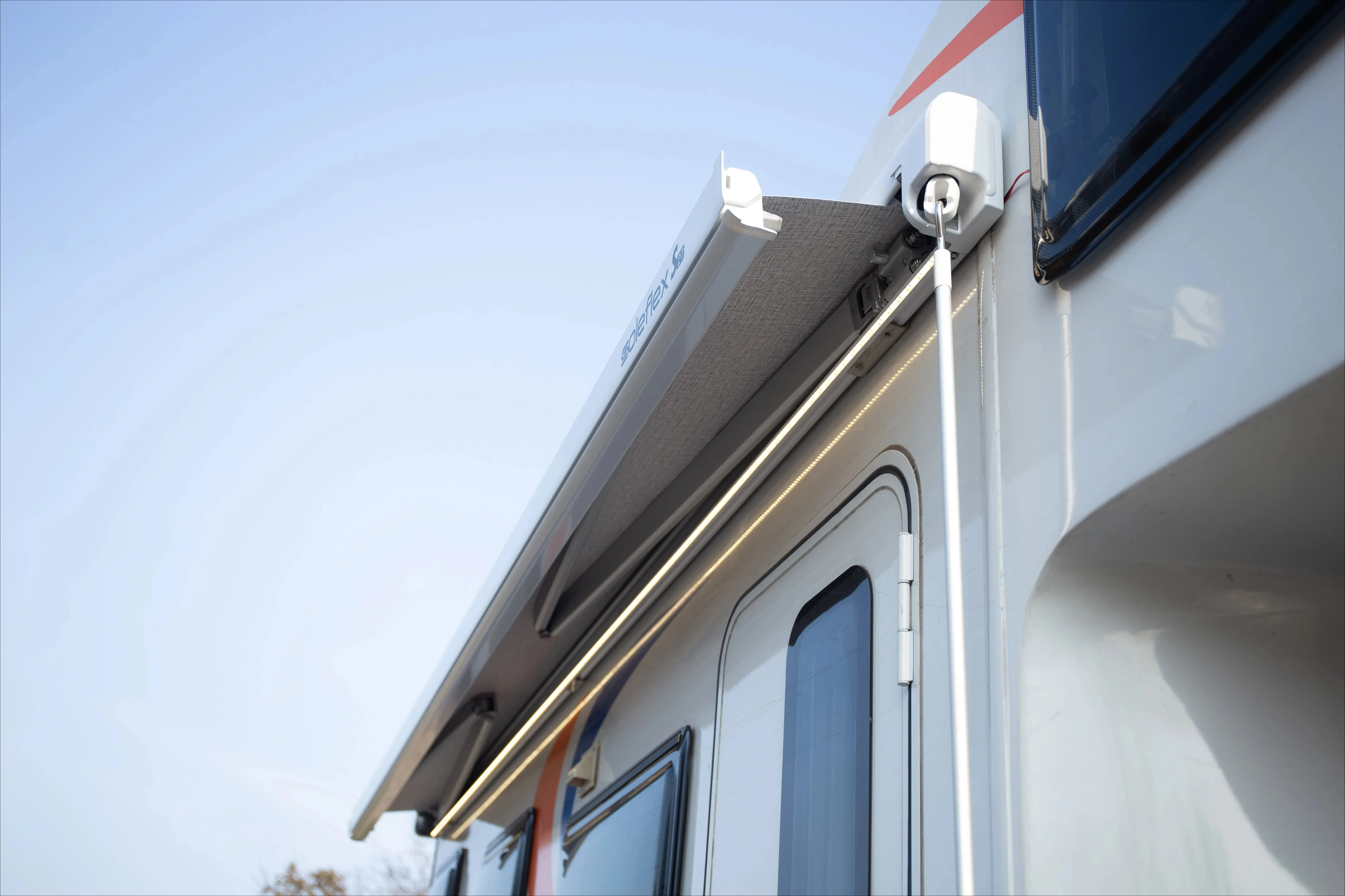 

Make 3M Electric RV Awning Motorized Retractable Side Canopy Waterproof PVC Aluminum Alloy Frame for Camping Trailer Caravan Van