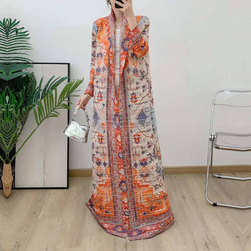 2025 Pleated Coat Women Summer Elegant Pleated Loose Large Size Printed Middle Eastern Muslim Abaya Women's Robe